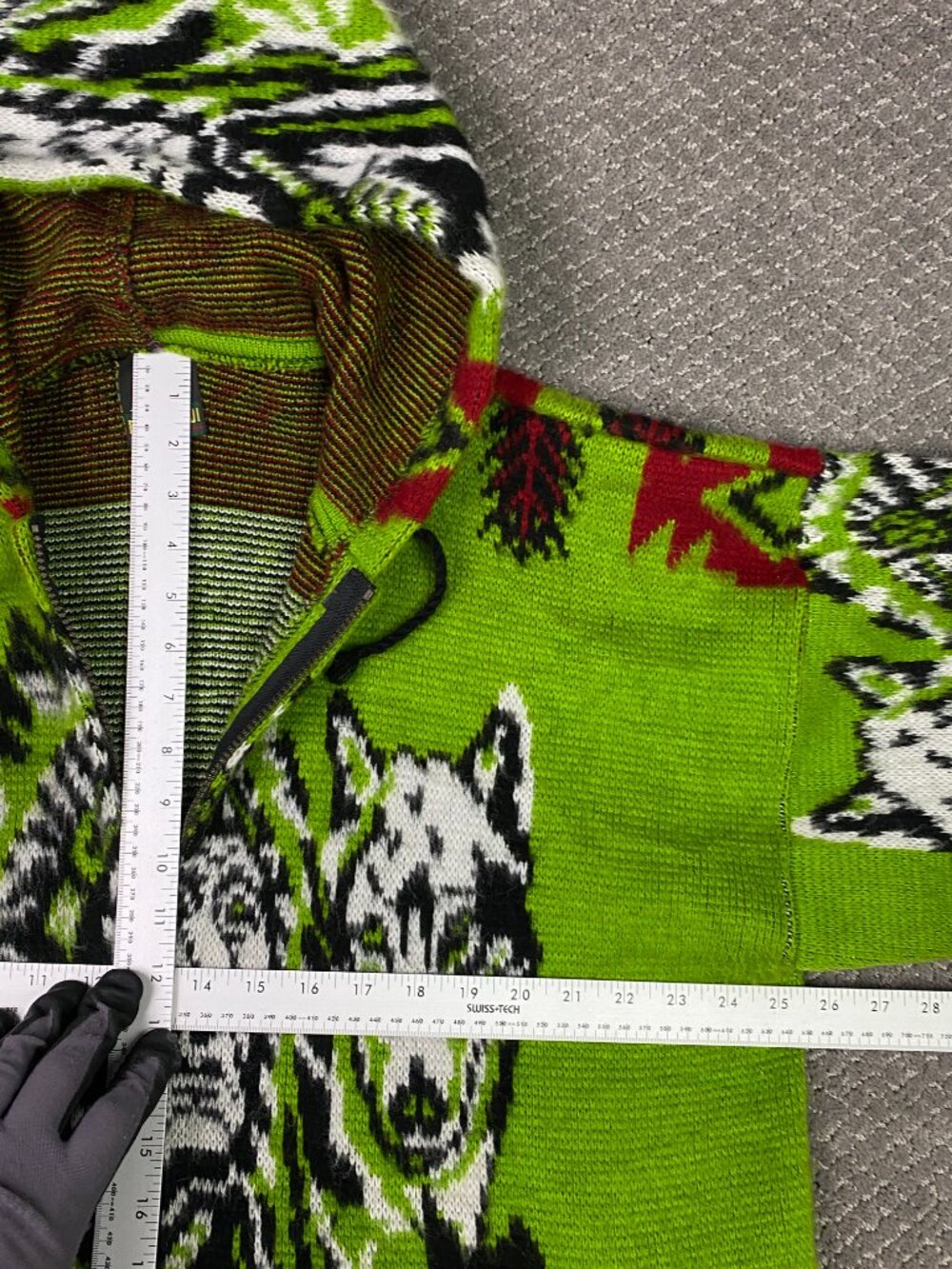 Tejidos Ruminahui Sweater Hoodie Mens Large Native American Chief Wolf Wool - Picture 10 of 15